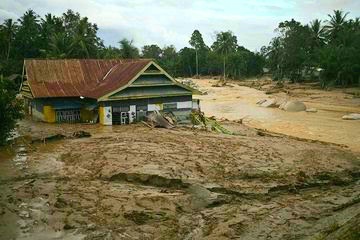 Banjir Bandang Setinggi 2,5 Meter Terjang Musi Rawas Utara, 2 Orang Tewas