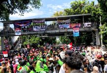 Prabowo Teken Perpres Ojol, Potongan Dipangkas Jadi 8 Persen
