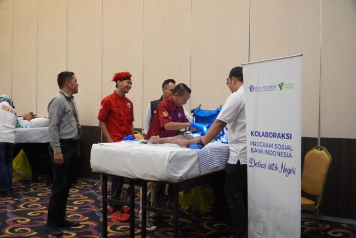 WhatsApp Image 2024-11-25 at 7.06.20 PM Pelaksanaan khitan massal oleh Bank Indonesia dan Dompet Dhuafa di Semarang dengan tenaga medis profesional.