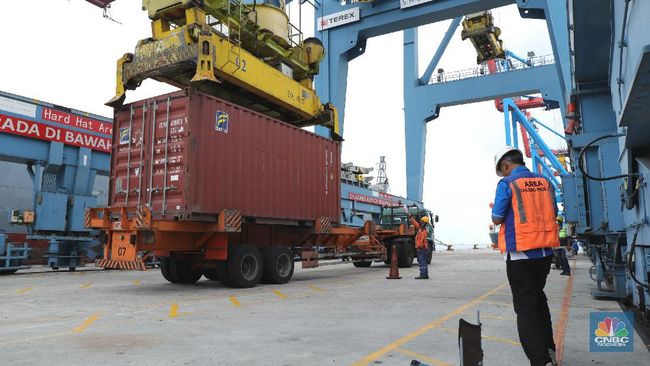 taria trump turun