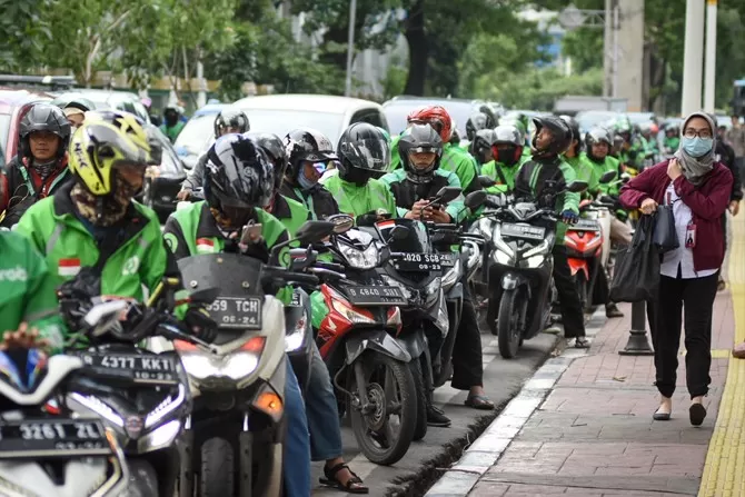 Ojek-Online-Dery-Ridwansah-3-1
