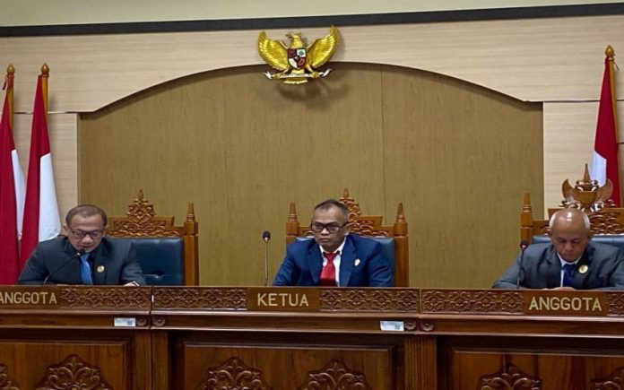 kip-kabulkan-seluruh-gugatan-bonatua-yang-minta-ijazah-jokowi-ke-kpu-jxa