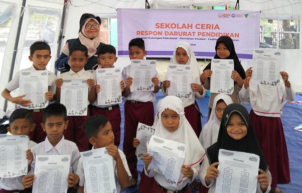 Sekolah-Darurat-Jenius-dan-Lazada-di-Bireun_3