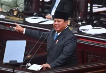 Prabowo Ungkap Kejanggalan Ekonomi Nasional, Kemiskinan Meningkat Meski Ekonomi Tumbuh