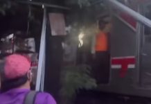 Tertahan Satu Jam di Kereta Tanpa Listrik, Penumpang KRL Tranah Abang-Rangkasbitung Akhirnya Diperbolehkan Keluar