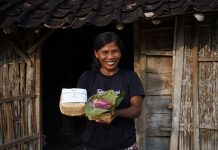Dari Bojonegoro hingga Pulau Buru, Ribuan Penerima Rasakan Manfaat Kurban HMNS