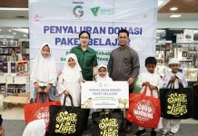 Gramedia Botani Square Bersama Dompet Dhuafa Tebar Paket Belajar untuk Anak Yatim