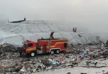 TPA Jatiwaringin Terbakar Lebih dari 24 Jam, 52 Warga Dievakuasi