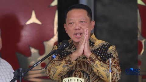 jaksa-agung-muda-bidang-tindak-pidana-khusus-jampidsus-febrie-adriansyah-menyampaikan-keterangan-saat-konferesi-pers-di-gedung-1783658697353_169