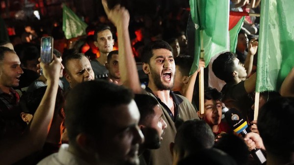 sorak-sorai-warga-gaza-sambut-gencatan-senjata-hamas-israel-4_169