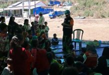 Senyum dan Gelak Tawa di Posko Ronting, Dongeng Ceria Pulihkan Trauma Anak-Anak Korban Gempa Manggarai Timur