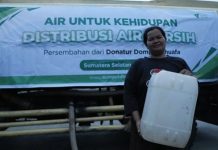 Dompet Dhuafa Bantu Warga Palembang Hadapi Krisis Air Bersih di Tengah Kepungan Asap Karhutla