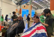 Dompet Dhuafa Dukung Ojol Tunarungu Tampil Percaya Diri Lewat Personal Grooming