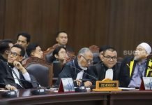 Prabowo Bertemu Jokowi, Bahas Kasus Ijazah Gibran?