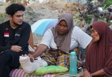 Dompet Dhuafa Bangunkan Rumah Sementara untuk Yohana Korban Patah Kaki akibat Gempa NTT